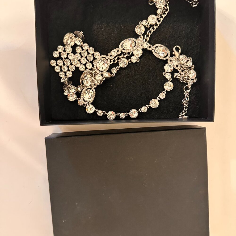 Givenchy Silvertone Swarovski Crystal Necklace Choker & Earrings Set New without - Picture 7 of 7